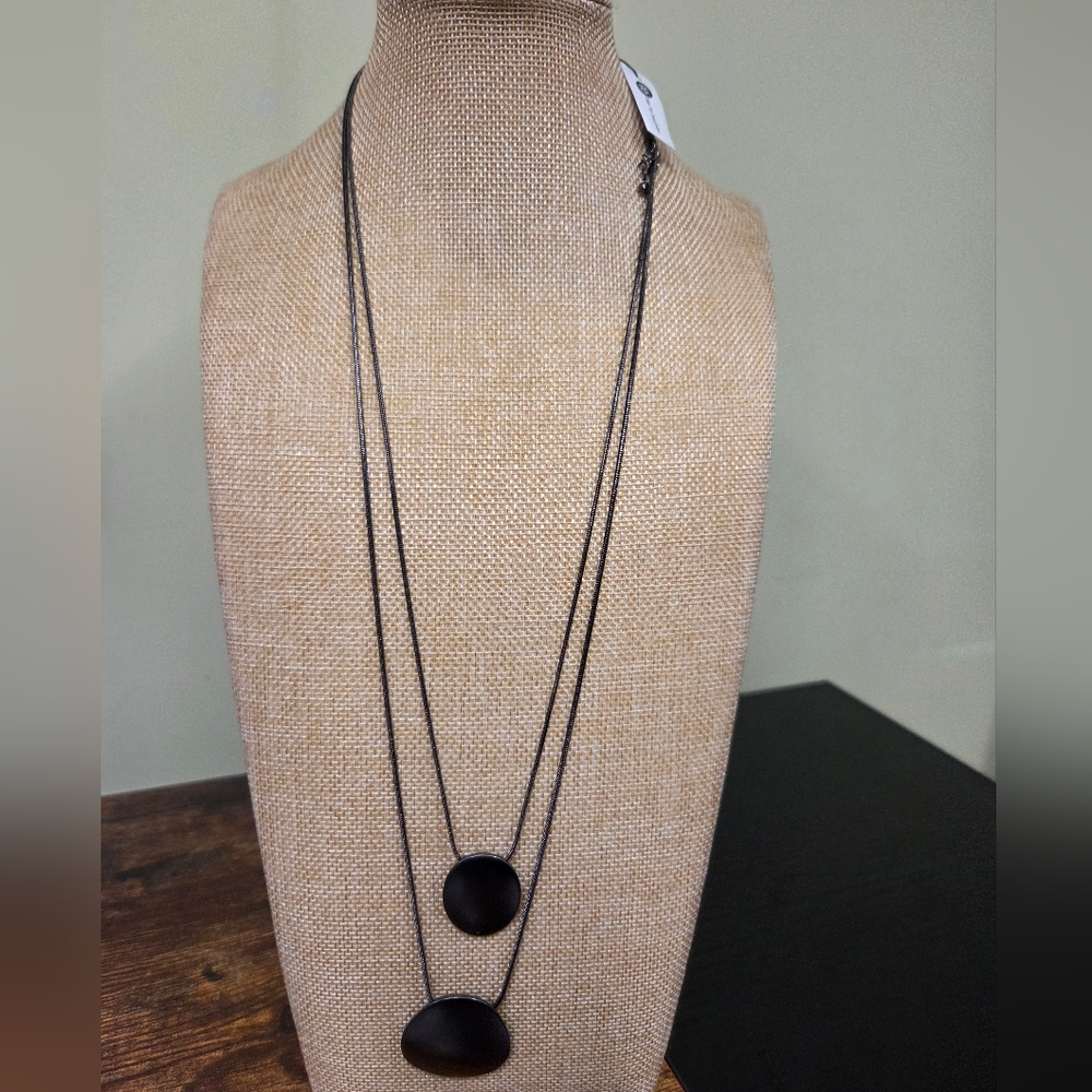 BOGO💖Bay To Baubles Long Gunmetal Necklace
